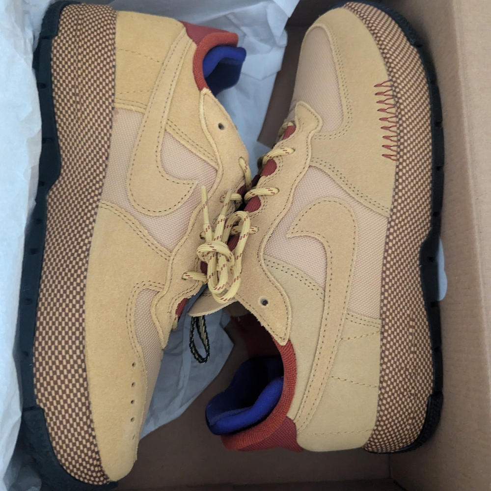 Nike Air Force 1 Wild Women Size 8.5 Brand New Wheat